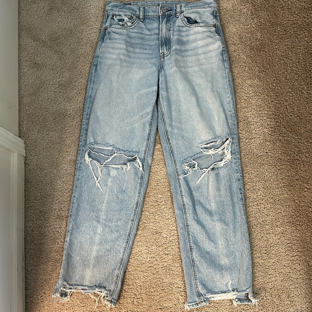 American Eagle baggy straight leg jeans.